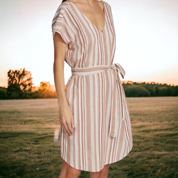 Splendid Savanah Striped Belted Dress - Picture 4 of 6